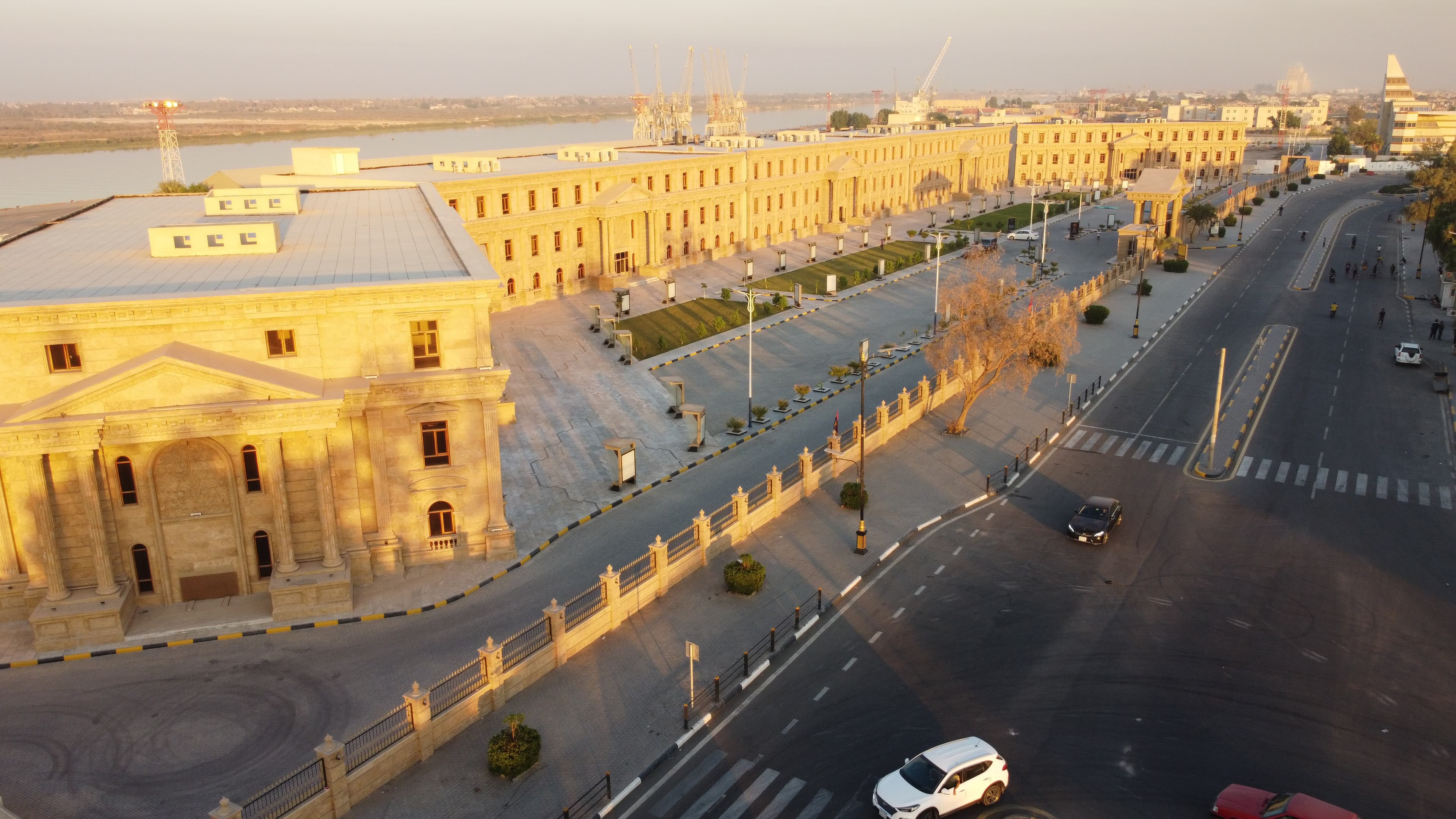 جامعة المعقل - المعقل 